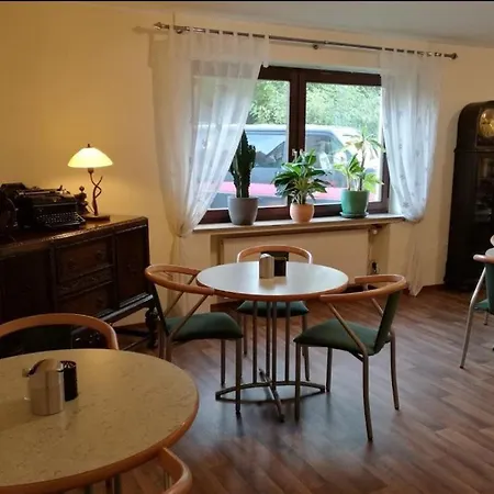 Monteurzimmer Diembeck * בילפלד
