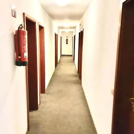 מלון Monteurzimmer Diembeck